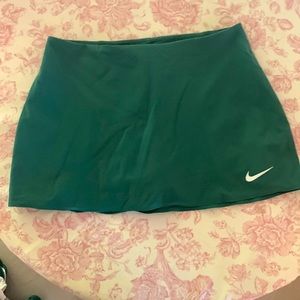 Nike tennis skirt - women M